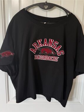 Arkansas Razorbacks Black Crop Tee